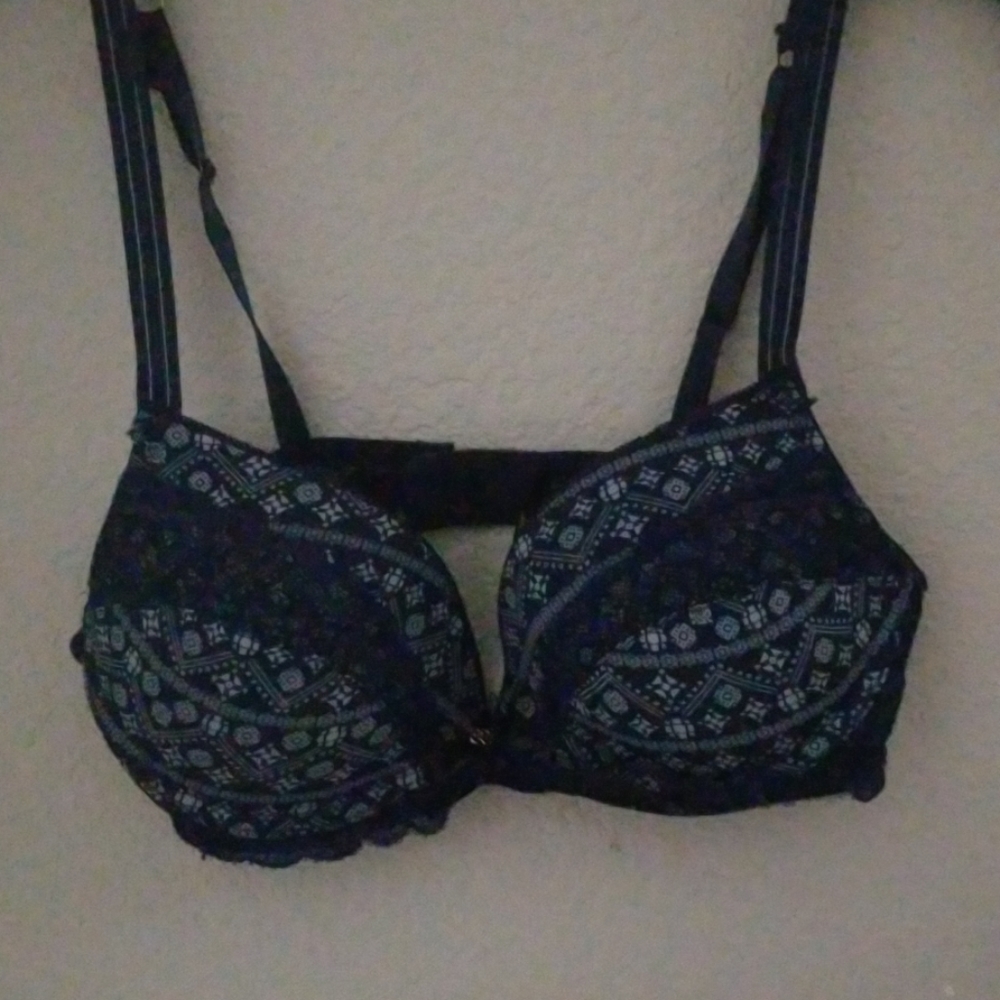 Bra - Picture 2 of 2